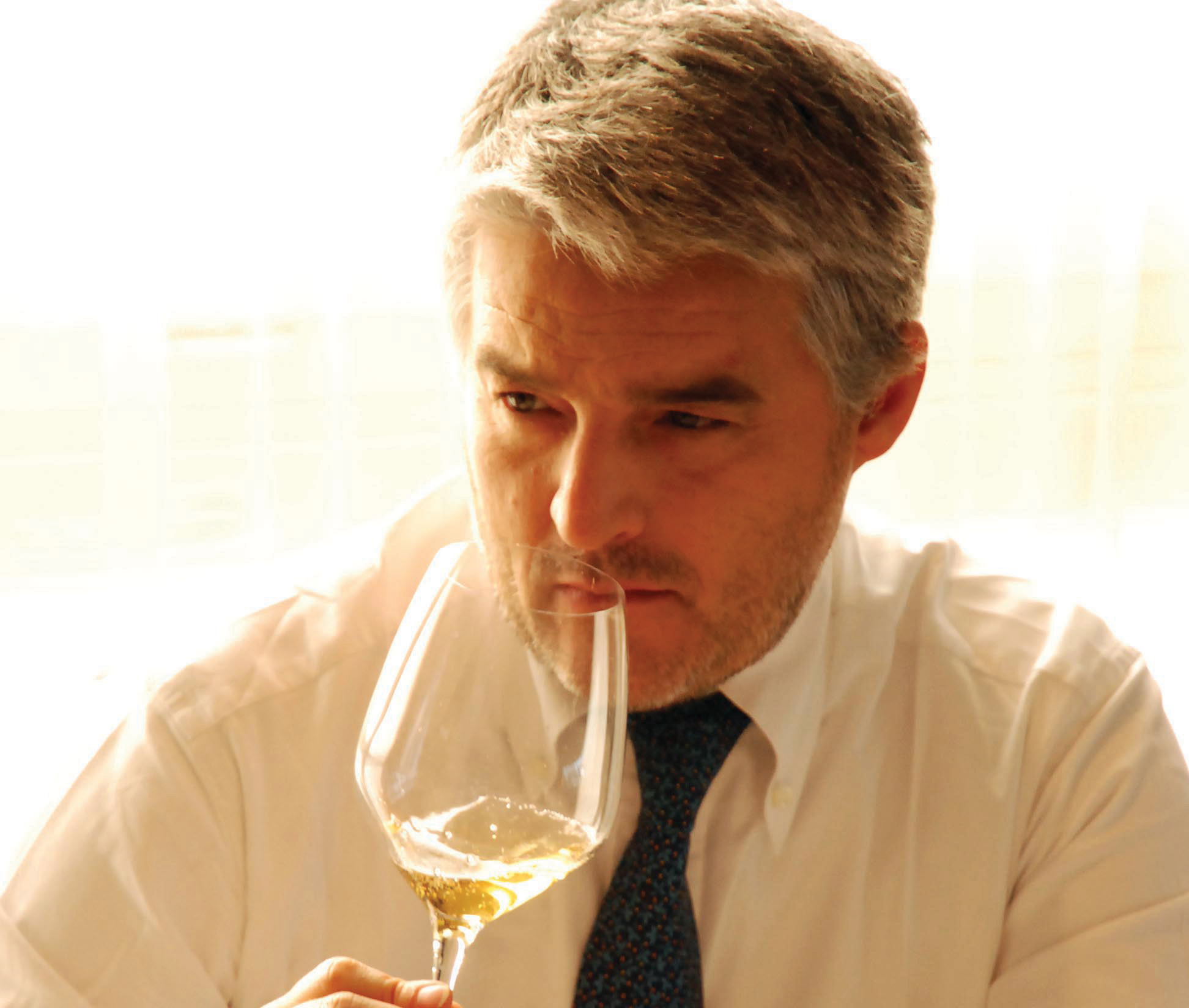 Intervista a Beppe Giuliano, giornalista, direttore ed editore di Euposia, La Rivista del Vino